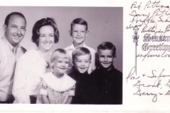 Skousen_Family_Christmas_Card_about_1970